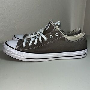 CONVERSE CTAS OX NEW, size 12M, 14W, very comfy, last one! A08631F